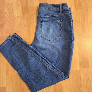 Button fly Jeans